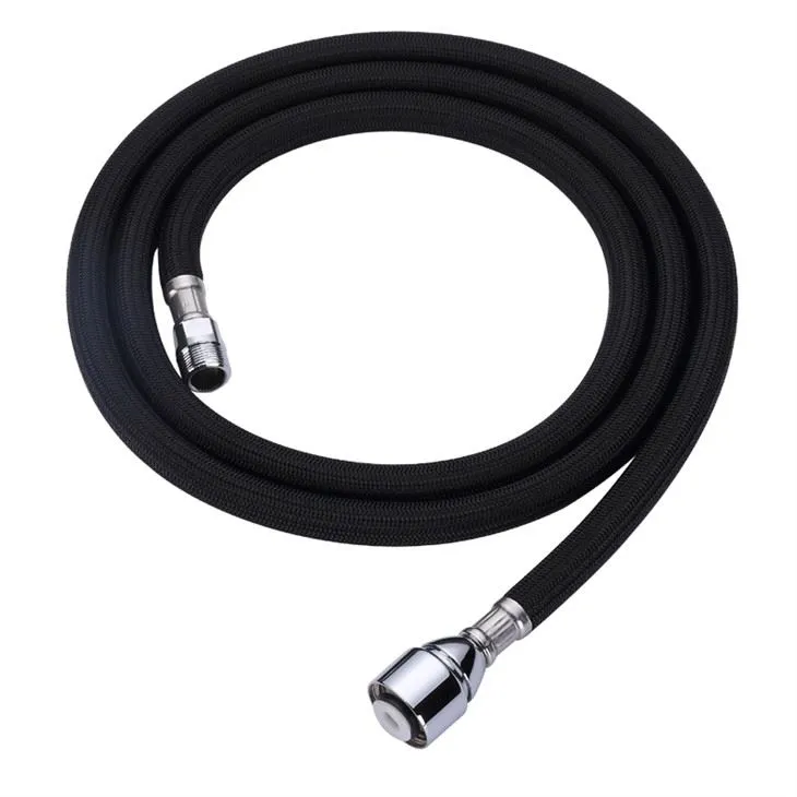 Flätad slang för köksblandare